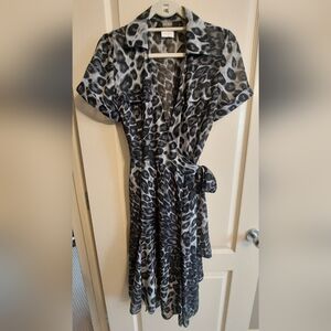 LORI M COLLECTION Short-Sleeve Wrap Dress. Size 8. 🖤 Made in Canada 🇨🇦